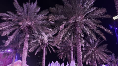 ونتر وندر لاند فى حي الشاطئ بجدة، المملكة العربية السعودية يوم ١٩ من ديسمبر 2025 ،   فعاليات موسم جدة ، مناطق مخصصة للعائلات والأطفال ،   أجواء ثلجية احتفالية  ،مدينة مضيئة بالألوان الزاهية، ألعاب ترفيهية وتجارب تفاعلية