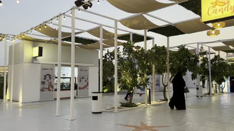 Attention to cleanliness and organization of the place, the tourist waterfront in the Kingdom of Saudi Arabia in the city of Jubail Industrial in the Eastern Province, Jubail Corniche, a café and a place with innovative lights, famous tourist attractions.