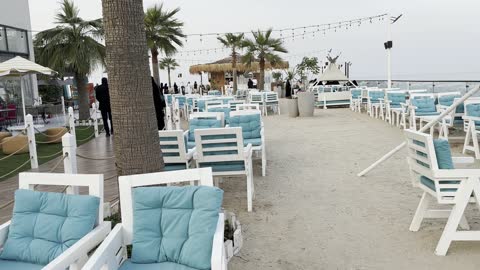 The tourist waterfront in the Kingdom of Saudi Arabia in the city of Jubail Industrial, featuring sea views and recreational areas, the Jubail Corniche, famous tourist attractions, and a variety of restaurants and cafes overlooking the sea.