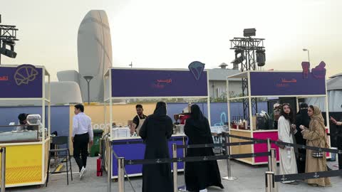 مطاعم عالمية ومحلية، وتجارب تعليمية وترفيهية، أنواع المطابخ المختلفة المشاركة في المهرجان، مهرجان إثراء للطعام يقام في حدائق مركز الملك عبد العزيز الثقافي العالمي من ٢٢ ديسمبر حتى ع يناير ٢٠٢٦ في المملكة العربية السعودية