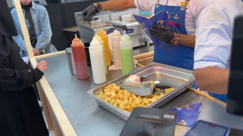 الطعام المكسيكي وفن تقديمه، مهرجان إثراء للطعام يقام في حدائق مركز الملك عبد العزيز الثقافي العالمي من ٢٢ ديسمبر حتى ع يناير ٢٠٢٦ في المملكة العربية السعودية، إثراء مركز ثقافي وإبداعي يهدف إلى إثراء المعرفة والإبداع