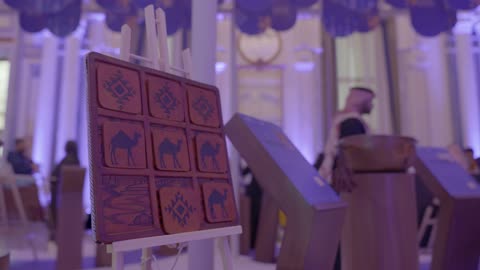 عرض نموذج من مشروع ناشئ في قاعة المؤتمر العالمي لريادة الأعمال من 21 إلى 23 ديسمبر 2025 في مركز الملك عبدالعزيز الدولي للمؤتمرات في الرياض، دعم المملكة العربية السعودية للمشاريع الناشئة، مناقشة الابتكار والتقنية الحديثة