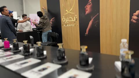 إبراز الهوية والابتكار، اجنحة متنوعة فى معرض المصممين والمصممات فى المنطقة الشرقية يوم 29 من ديسمبر 2025 ، المملكة العربية السعودية، تفاعل مباشر مع الزوار ، منصة إبداعية للأزياء والتصميم ،أجواء راقية داخل المعرض