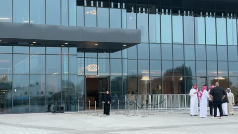 تصميم خارجي راقي  لمعرض المصممين والمصممات فى المنطقة الشرقية يوم 29 من ديسمبر 2025 ، المملكة العربية السعودية، تفاعل مباشر مع الزوار ، أحدث صيحات الموضة والإكسسوارات، منصة إبداعية للأزياء والتصميم ، إبراز الهوية والابتكار