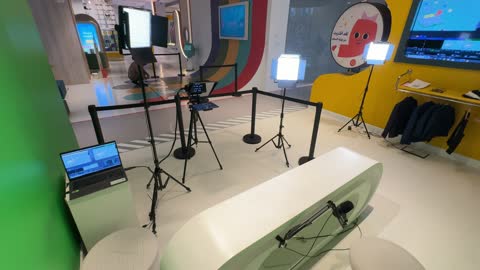 أنشطة ثقافية وترفيهية للأطفال، تجربة تعليمية تفاعلية، تنمية مهارة القراءة والتعبير، معرض اللغة العربية للأطفال فى مقر مجمع الملك سلمان العالمي للغة العربية في حي الورود بالرياض، يوم ١١ من ديسمبر 2025 ، جو تعليمي ممتع فى المملكة العربية السعودية