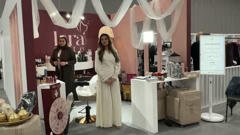 اجنحة مختلفة فى معرض المصممين والمصممات فى المنطقة الشرقية يوم 29 من ديسمبر 2025 ، المملكة العربية السعودية، تفاعل مباشر مع الزوار ، منصة إبداعية للأزياء والتصميم ، أحدث صيحات الموضة والإكسسوارات، إبراز الهوية والابتكار