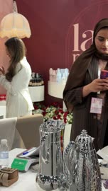 اجنحة مختلفة فى معرض المصممين والمصممات فى المنطقة الشرقية يوم 29 من ديسمبر 2025 ، المملكة العربية السعودية، تفاعل مباشر مع الزوار ، منصة إبداعية للأزياء والتصميم ، أحدث صيحات الموضة والإكسسوارات، إبراز الهوية والابتكار