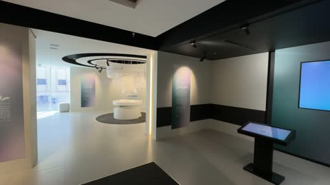 معرض اللغة العربية للكبارفى مقر مجمع الملك سلمان العالمي للغة العربية في حي الورود بالرياض يوم ١١ من ديسمبر 2025، تحقيق رؤية السعودية 2030 في المجال الثقافي،  أنشطة ثقافية وفكرية متنوعة، تعزيز مهارة اللغة والتواصل لدى البالغين