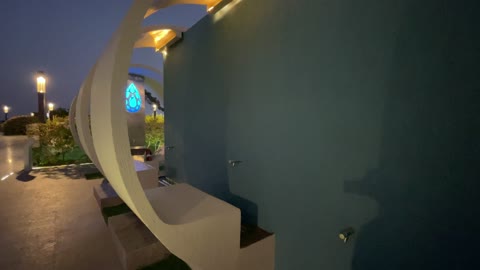 دش خارجي أو منطقة استحمام خاصة، ممشى بحري وشواطئ رملية، بحر أبحر شمال مدينة جدة في المملكة العربية السعودية 25 ديسمبر ٢٠٢٥ ، الخليج السياحي ،تصوير لكورنيش ابحر جدة ، اماكن ومعالم سياحية ترفيهية