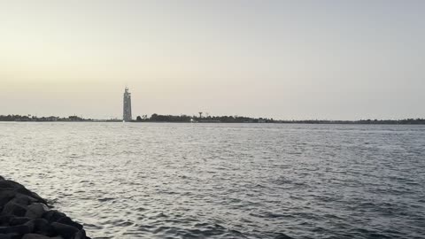 حركة الموج عند غروب الشمس، بحر أبحر شمال مدينة جدة في المملكة العربية السعودية ٢٥  ديسمبر ٢٠٢٥، الخليج السياحي ، تصوير لكورنيش ابحر جدة ، اماكن ومعالم سياحية، ممشى بحري وشواطئ رملية