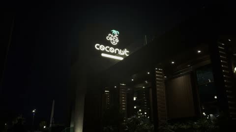 الكافيهات والمطاعم في الواجهة البحرية أبحر، ممشى بحري وشواطئ رملية، بحر أبحر شمال مدينة جدة في المملكة العربية السعودية 25 ديسمبر ٢٠٢٥ ، الخليج السياحي ،تصوير لكورنيش ابحر جدة ، اماكن ومعالم سياحية