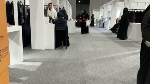 منصة إبداعية للأزياء والتصميم ، أحدث صيحات الموضة والإكسسوارات فى معرض المصممين والمصممات فى المنطقة الشرقية يوم 29 من ديسمبر 2025 ، المملكة العربية السعودية، تفاعل مباشر مع الزوار ،  إبراز الهوية والابتكار، أجواء راقية داخل المعرض