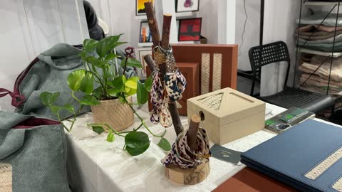 منصة إبداعية للأزياء والتصميم ، أحدث صيحات الموضة والإكسسوارات فى معرض المصممين والمصممات فى المنطقة الشرقية يوم 29 من ديسمبر 2025 ، المملكة العربية السعودية، تفاعل مباشر مع الزوار ،  إبراز الهوية والابتكار، أجواء راقية داخل المعرض