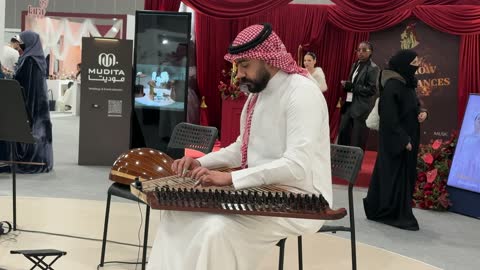 عرض موسيقي حي فى  معرض المصممين والمصممات فى المنطقة الشرقية يوم 29 من ديسمبر 2025 ، المملكة العربية السعودية، منصة إبداعية للأزياء والتصميم ، أحدث صيحات الموضة والإكسسوارات ،تفاعل مباشر مع الزوار ،  إبراز الهوية والابتكار، أجواء راقية داخل المعرض