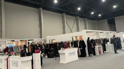 اجنحة متنوعة فى معرض المصممين والمصممات فى المنطقة الشرقية يوم 29 من ديسمبر 2025 ، المملكة العربية السعودية، منصة إبداعية للأزياء والتصميم ، أحدث صيحات الموضة والإكسسوارات  ،  إبراز الهوية والابتكار، أجواء راقية داخل المعرض