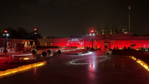 A unique winter shopping experience that combines handicrafts, a large electronic screen at the winter bazaar at night in the Diplomatic Quarter in Riyadh from December 11, 2025, to January 3, 2026, a warm family winter atmosphere, an enjoyable shopping and entertainment event.