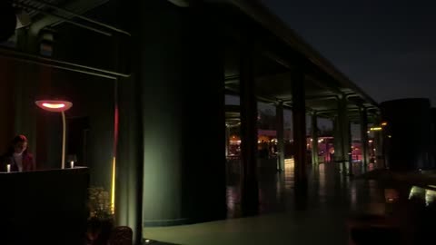 بازار الشتاء اتاشيه في الليل في حي السفارات في مدينة الرياض من11 ديسمبر 2025 إلى 3 يناير 2026، جو شتوي عائلي دافئ، تجربة تسوق شتوية مميزة تجمع بين الحرف اليدوية، بيع منتجات محلية، اكشاك ومطاعم متنوعه