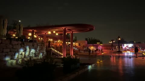 The Winter Market Atashiya at night in the Diplomatic Quarter in Riyadh from December 11, 2025, to January 3, 2026, offers a warm family winter atmosphere, a unique winter shopping experience that combines handicrafts, local product sales, diverse stalls, and restaurants.