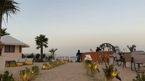 أجواء هادئة وتجربة استرخاء مميزة، جلسات مطلة على البحر،  وجهة ساحلية شاطئية عائلية ،  سولت البحر بكورنيش الخبر فى المنطقة الشرقية ،  المملكة العربية السعودية، مطاعم ومقاهي سياحية ،   فعاليات وأنشطة ترفيهية