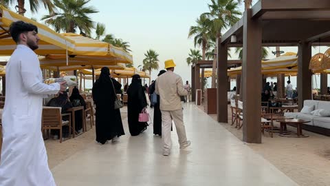 Tourist restaurants and cafes, a calm atmosphere and a pleasant relaxation experience, sea-view seating, a family-friendly coastal beach destination, Salted Sea at the Corniche of Khobar in the Eastern Province, Kingdom of Saudi Arabia, events and recreational activities.