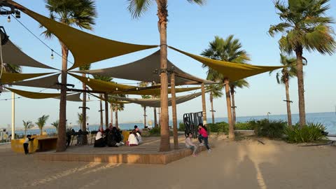 فعاليات وأنشطة ترفيهية  فى سولت البحر بكورنيش الخبر فى المنطقة الشرقية ،  المملكة العربية السعودية ، جلسات مطلة على البحر ،   وجهة ساحلية شاطئية عائلية  ،  أجواء هادئة وتجربة استرخاء ممتعه، مطاعم ومقاهي سياحية