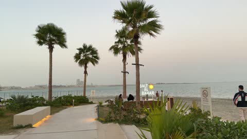 جلسات مطلة على البحر ،   وجهة ساحلية شاطئية عائلية  ،  سولت البحر بكورنيش الخبر فى المنطقة الشرقية ،  المملكة العربية السعودية ،  أجواء هادئة وتجربة استرخاء ممتعه،   فعاليات وأنشطة ترفيهية ، مطاعم ومقاهي سياحية