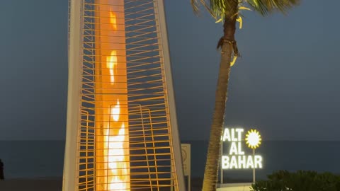 استخدام المدافئ في الجلسات الخارجية ،سولت البحر بكورنيش الخبر فى المنطقة الشرقية ،  المملكة العربية السعودية ، فعاليات وأنشطة ترفيهية ،مطاعم ومقاهي سياحية ، وجهة ساحلية شاطئية عائلية  ، أجواء هادئة وتجربة استرخاء ممتعه