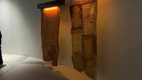 معرض فني مشترك، فعالية بين ثقافتين (السعودية والصين) في قاعة  الملفى بمدينة مسك بالرياض يوم 24 ديسمبر 2025 ،عروض فنية حية، تجربة الشارع الصيني،  فنون أدائية وموسيقية تعكس التبادل الثقافي والحضاري