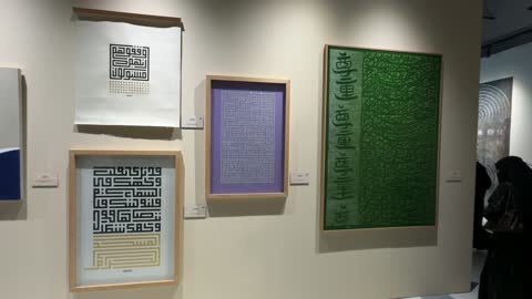 التبادل الثقافي والحضاري ، عروض فنية حية، معرض فني مشترك، فعالية بين ثقافتين (السعودية والصين) في قاعة  الملفى بمدينة مسك بالرياض يوم 24 ديسمبر 2025 ، تجربة الشارع الصيني،  فنون أدائية وموسيقية