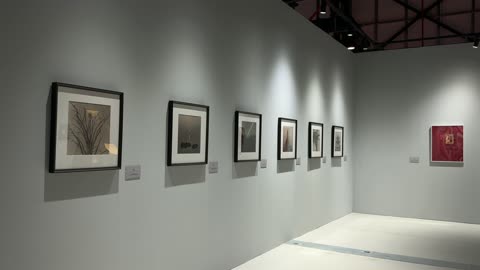 معرض فني مشترك ، عروض فنية حية، فعالية بين ثقافتين (السعودية والصين) في قاعة  الملفى بمدينة مسك بالرياض يوم 24 ديسمبر 2025 ، تجربة الشارع الصيني،  فنون أدائية وموسيقية تعكس التبادل الثقافي والحضاري