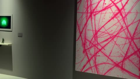 تجربة بصرية متكاملة فى المعرض الفني المشترك ، فعالية بين ثقافتين (السعودية والصين) في قاعة  الملفى بمدينة مسك بالرياض يوم 24 ديسمبر 2025  ، تجربة الشارع الصيني، فنون أدائية وموسيقية تعكس التبادل الثقافي والحضاري ، عروض فنية حية