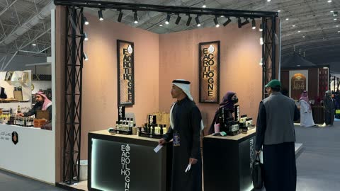 المنتجات العطرية الفاخرة، معرض العود الأزرق والعطور الدولى فى مركز الرياض الدولي للمعارض والمؤتمرات يوم 25 من ديسمبر 2025،   ماركات عالمية ومحلية ، تجربة تسوق مميزة