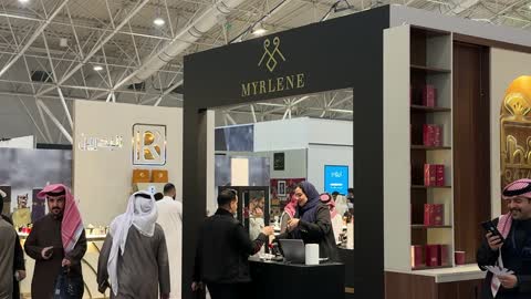 المنتجات العطرية الفاخرة، معرض العود الأزرق والعطور الدولى فى مركز الرياض الدولي للمعارض والمؤتمرات يوم 25 من ديسمبر 2025،   ماركات عالمية ومحلية ، تجربة تسوق مميزة
