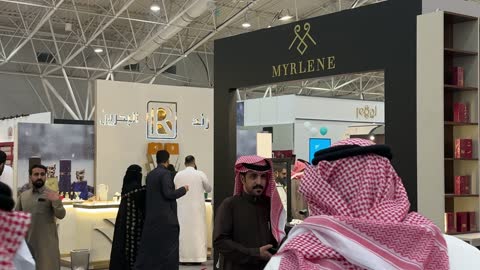 المنتجات العطرية الفاخرة، معرض العود الأزرق والعطور الدولى فى مركز الرياض الدولي للمعارض والمؤتمرات يوم 25 من ديسمبر 2025،   ماركات عالمية ومحلية ، تجربة تسوق مميزة