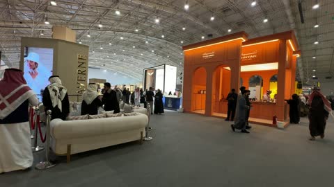 ماركات عالمية ومحلية  فى  معرض العود الأزرق والعطور الدولى فى مركز الرياض الدولي للمعارض والمؤتمرات يوم 25 من ديسمبر 2025، المنتجات العطرية الفاخرة، تجربة تسوق مميزة