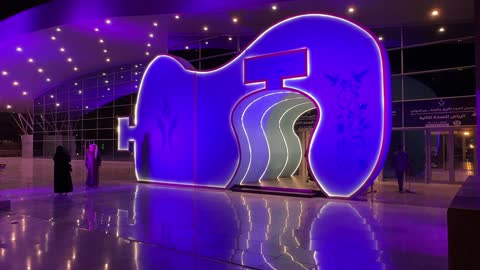 Visitors gathered at the Blue Oud and International Perfumes Exhibition at the Riyadh International Convention and Exhibition Center on December 25, 2025, featuring luxurious fragrance products, global and local brands, and a unique shopping experience.