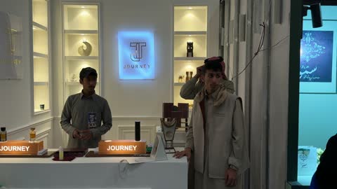 تجربة تسوق مميزة  فى معرض العود الأزرق والعطور الدولى فى مركز الرياض الدولي للمعارض والمؤتمرات يوم 25 من ديسمبر 2025، المنتجات العطرية الفاخرة، ماركات عالمية ومحلية