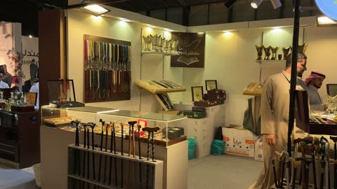 المنتجات الفاخرة  فى معرض العود الأزرق والعطور الدولى فى مركز الرياض الدولي للمعارض والمؤتمرات يوم 25 من ديسمبر 2025،  ماركات عالمية ومحلية ، تجربة تسوق مميزة