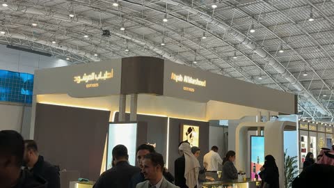 Luxury perfumes at the Blue Oud and International Perfumes Exhibition at the Riyadh International Convention and Exhibition Center on December 25, 2025, featuring international and local brands, a unique shopping experience.