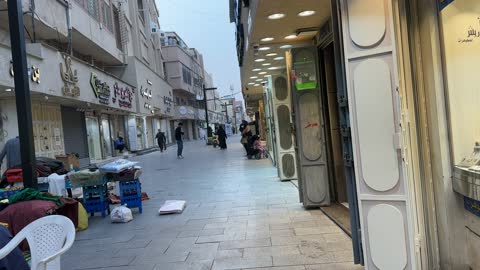 سوق الحب في الدمام بالمنطقة الشرقية، المملكة العربية السعودية، التراث الثقافي والتجارة التقليدية ، اكشاك الطعام المختلفة،  المحلات والبضائع المحلية التجارية