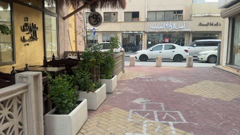سوق الحب في الدمام بالمنطقة الشرقية، المملكة العربية السعودية، التراث الثقافي والتجارة التقليدية ، المحلات والبضائع المحلية التجارية، اكشاك الطعام المختلفة