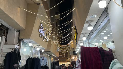 Cultural heritage and traditional trade in the Love Market in Dammam, Eastern Province, Saudi Arabia, local commercial shops, and various food stalls.