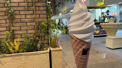 التراث المتجدد ووجهة التسوق الأولى للمجوهرات والذهب، سوق الحب في الدمام بالمنطقة الشرقية، المملكة العربية السعودية، المحلات والبضائع المحلية التجارية ، اكشاك الطعام المختلفة