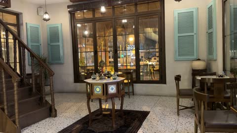 التراث المتجدد ووجهة التسوق الأولى للمجوهرات والذهب، سوق الحب في الدمام بالمنطقة الشرقية، المملكة العربية السعودية، المحلات والبضائع المحلية التجارية ، اكشاك الطعام المختلفة