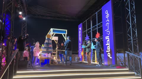 تجربة طهى وتقديم الطعام فى مهرجان للطعام فى حدائق إثراء الخارجية بالظهران، الشرقية ، المملكة العربية السعودية، يوم 28 من ديسمبر 2025  ،  مطاعم دولية ومحلية ،  جلسات خارجية ممتعه ، أجواء عائلية وترفيهية