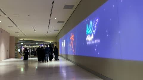 مهرجان للطعام فى حدائق إثراء الخارجية بالظهران، المنطقة الشرقية ، المملكة العربية السعودية، يوم 28 من ديسمبر 2025 ،  جلسات خارجية ممتعه ، مطاعم دولية ومحلية ،  تجربة طعام عالمية، أجواء عائلية وترفيهية