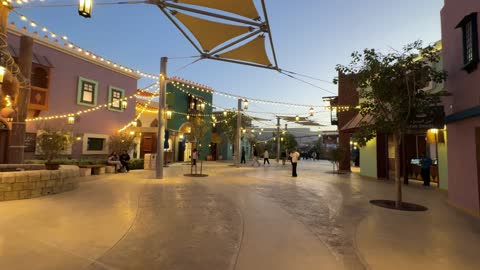 وجهة ترفيهية عالمية جديدة، مدينة القدية 6 فلاجز، المملكة العربية السعودية، يوم 1 من يناير 2026  ، ألعاب ومغامرات مثيرة، مرافق حديثة وتجارب استثنائية، أجواء احتفالية للعائلات والشباب، أحد أبرز مشاريع الترفيه ضمن رؤية السعودية 2030.