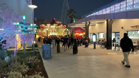 وجهة ترفيهية عالمية جديدة، مدينة القدية 6 فلاجز، المملكة العربية السعودية، يوم 1 من يناير 2026  ، ألعاب ومغامرات مثيرة، مرافق حديثة وتجارب استثنائية، أجواء احتفالية للعائلات والشباب، أحد أبرز مشاريع الترفيه ضمن رؤية السعودية 2030.