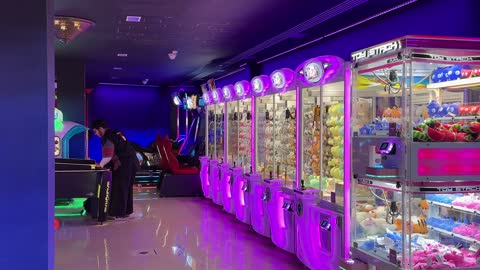 Exciting games and adventures in Qiddiya Six Flags, Saudi Arabia, on January 1, 2026. Modern facilities and exceptional experiences, festive atmosphere for families and youth, a new global entertainment destination, one of the most prominent entertainment projects within Saudi Vision 2030.