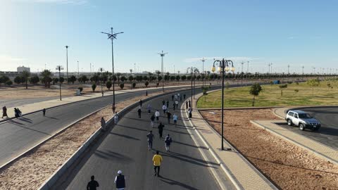 ماراثون كبار السن يوم 23 ديسمبر 2025 في الحديقة المركزية في مدينة تبوك، تعزيز الصحة والنشاط البدني بين كبار السن، تنظيم جمعية المتقاعدين